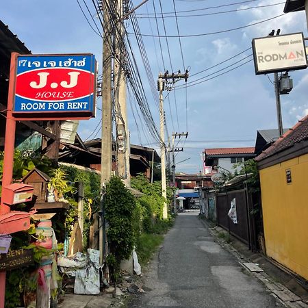 Jj Guesthouse Chiang Mai Ngoại thất bức ảnh